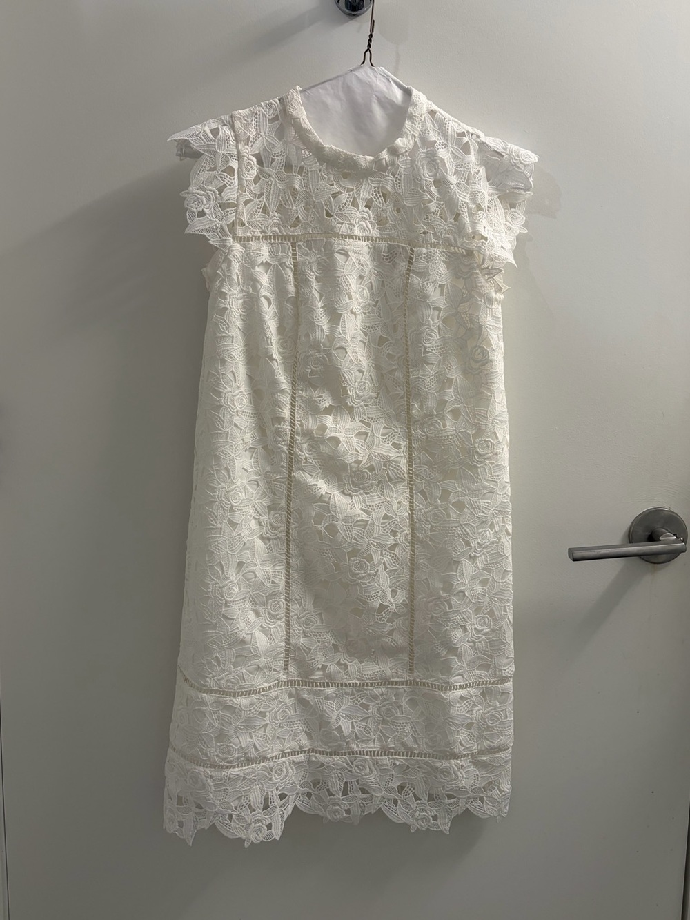 Vineyard Vines white lace dress